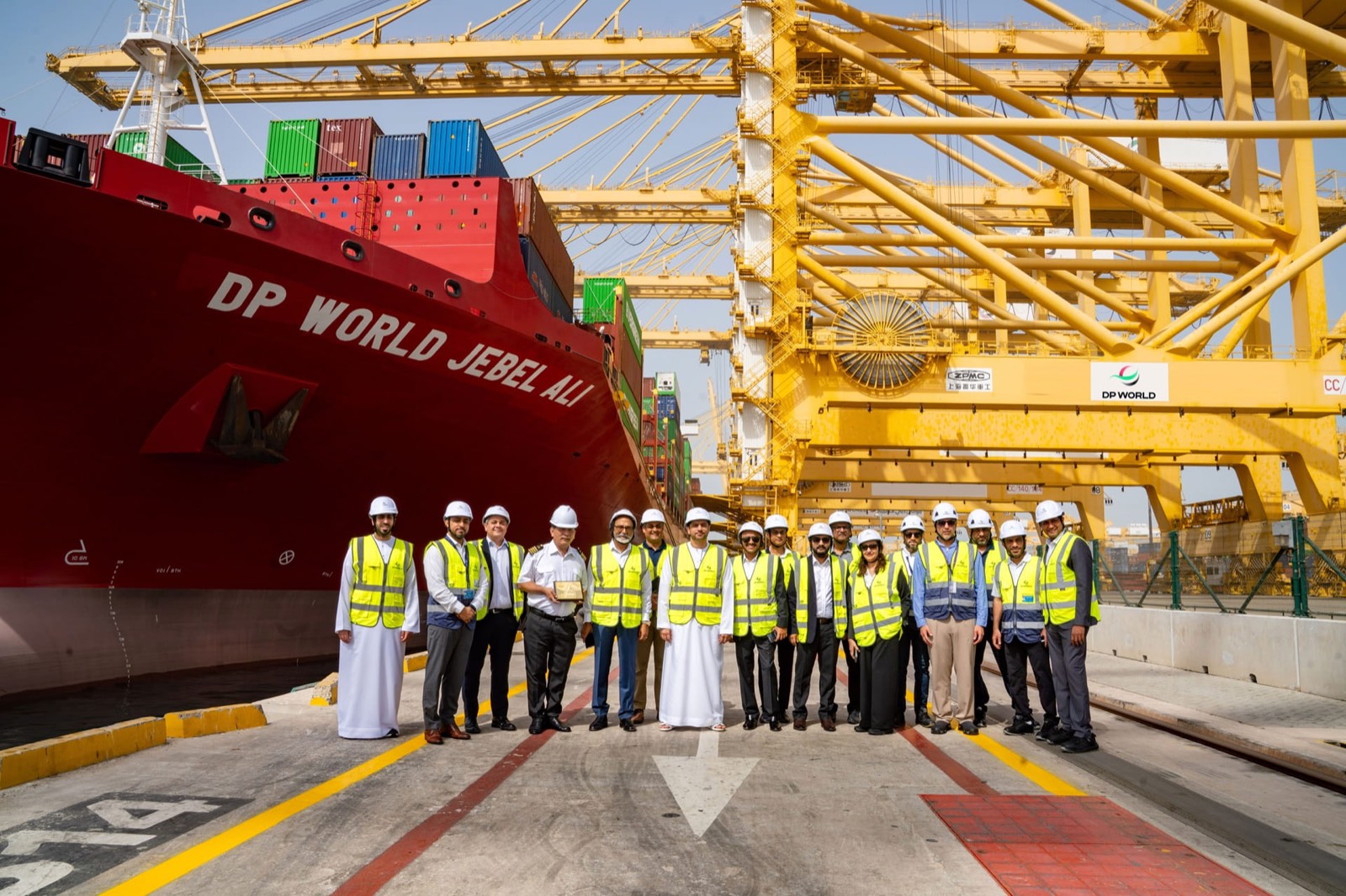 DP World 船舶停靠迪拜杰贝阿里港